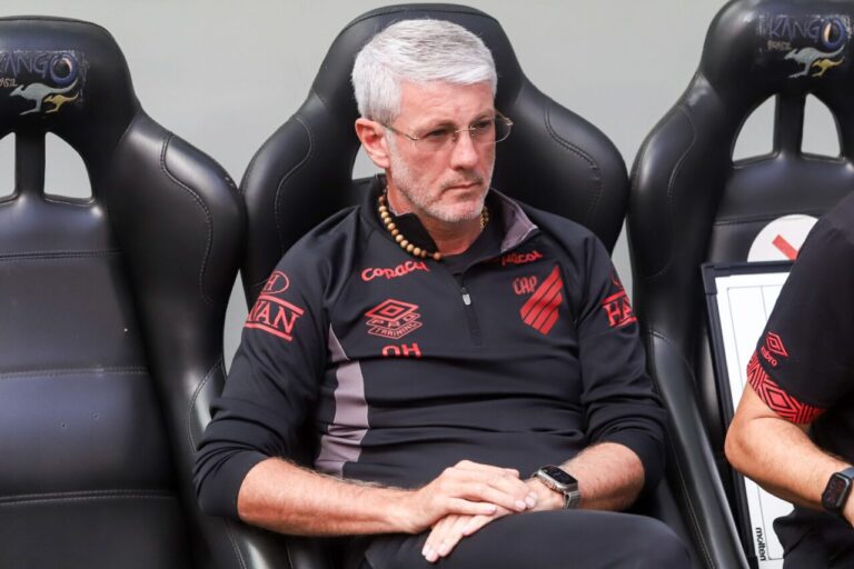 Athletico enfrenta vitória com mando forte na arena da baixada