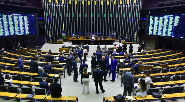 Projeto de lei quer limitar aplicação da sharia no Brasil em 2026