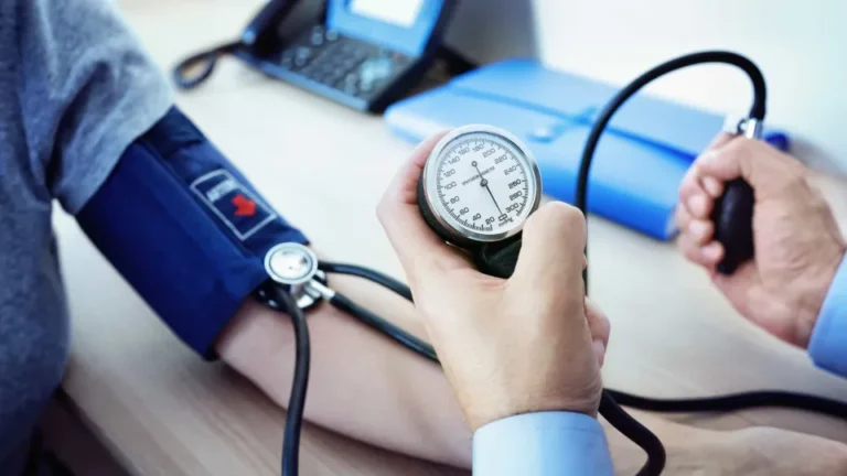 Cuidar da mente é fundamental para controlar a pressão alta