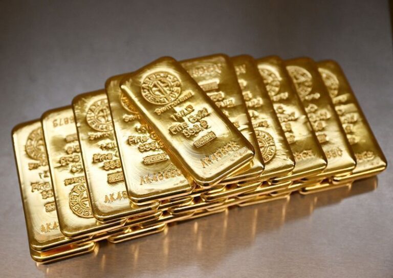 Ouro recua em meio a incertezas nas negociações entre EUA e Irã