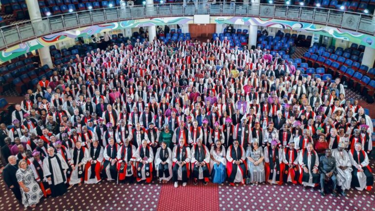 Cisma anglicano mobiliza líderes contra a Igreja da Inglaterra