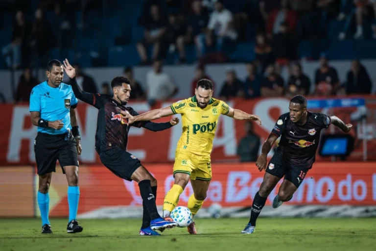 Bragantino e Mirassol empatam na primeira partida da Copa do Brasil
