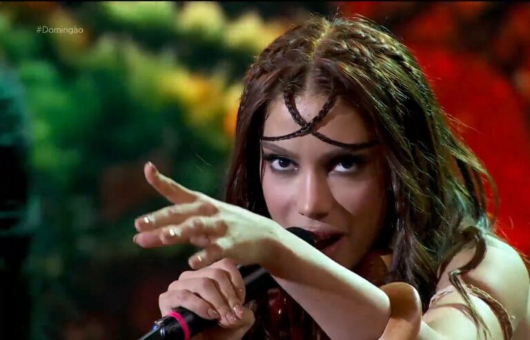 Globo gera polêmica ao exibir alusão ao candomblé com Anitta na Páscoa