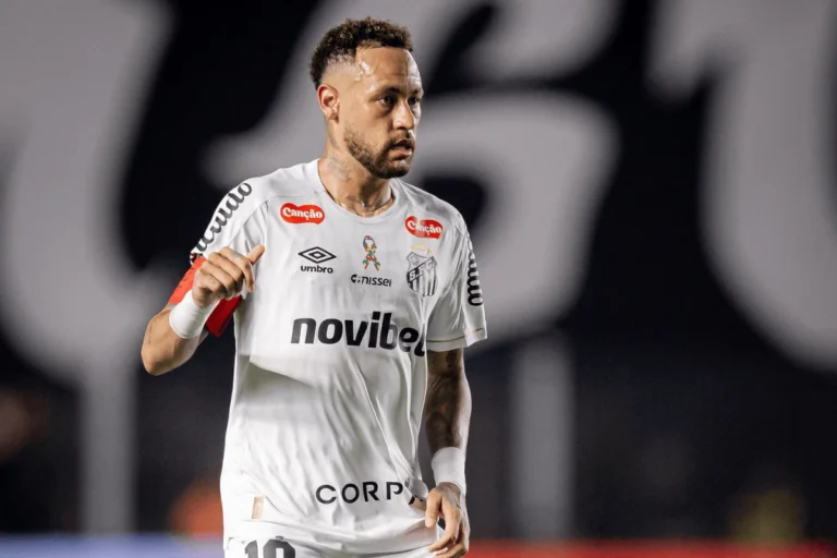 Neymar joga na Vila Belmiro pela Copa do Brasil hoje