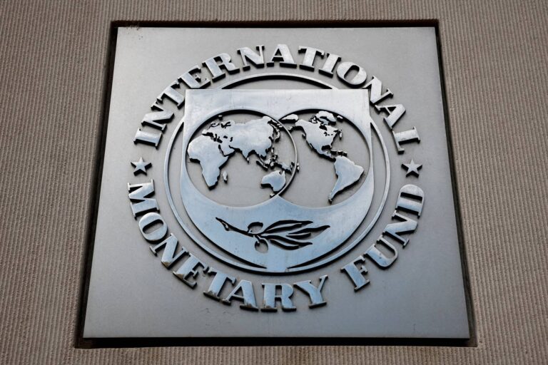 FMI não vê sinais de desaceleração global, mas avalia riscos elevados