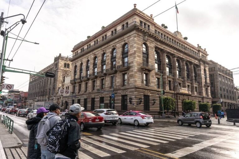 Banco Central do México mantém juros em 6,5% e sinaliza pausa