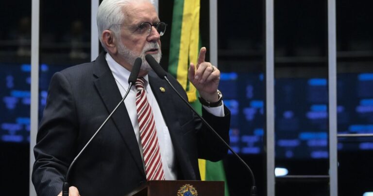Lula quer conversa com Jaques sobre futuro na liderança do Senado