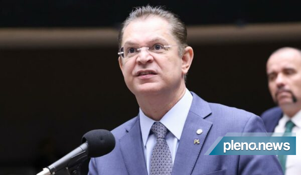 Deputado sóstenes critica uso de frase em questão da uerj sobre escala 6x1