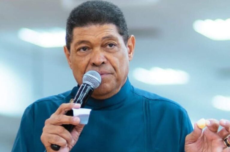 Justiça bloqueia helicóptero da Igreja Mundial de Valdemiro Santiago
