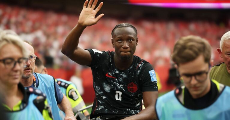 Koné se despede da Copa após fratura e agradece apoio