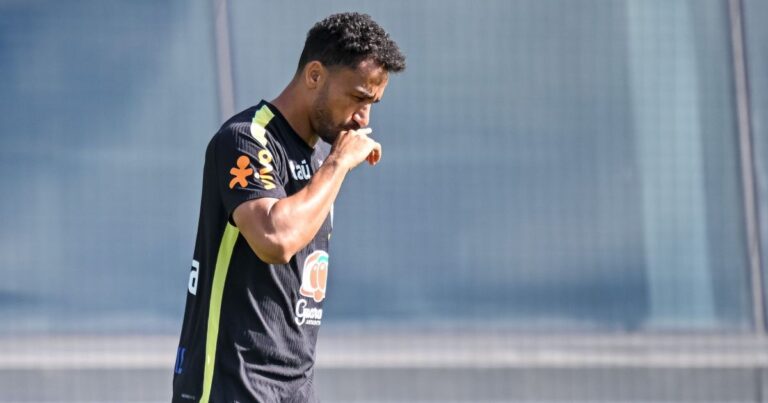 Ancelotti mantém escalação em segredo; Danilo revela bastidores