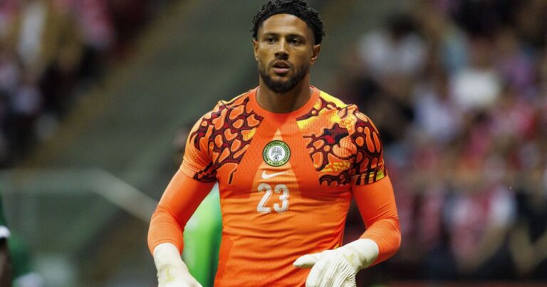 Acusações de agressão contra goleiro nigeriano ressurgem nas redes