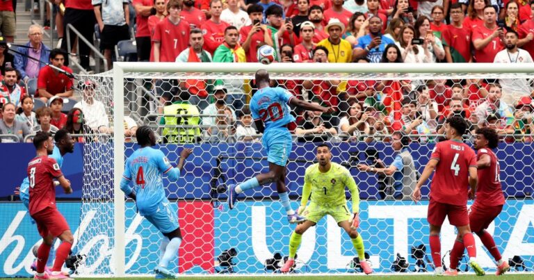 Wissa marca gol histórico do RD Congo em Copa do Mundo