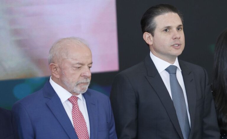 Grupo de Hugo Motta descarta impacto do apoio de Lula a rival na Paraíba