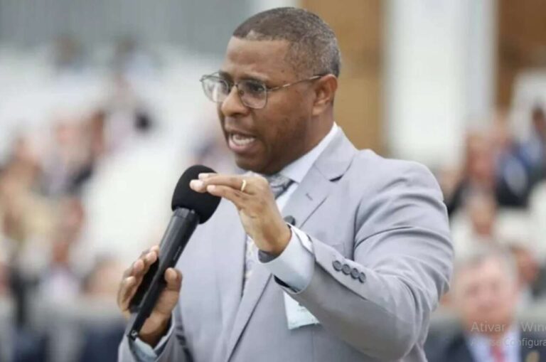 Igreja não é arquibancada: pastor repudia transmissão da Copa