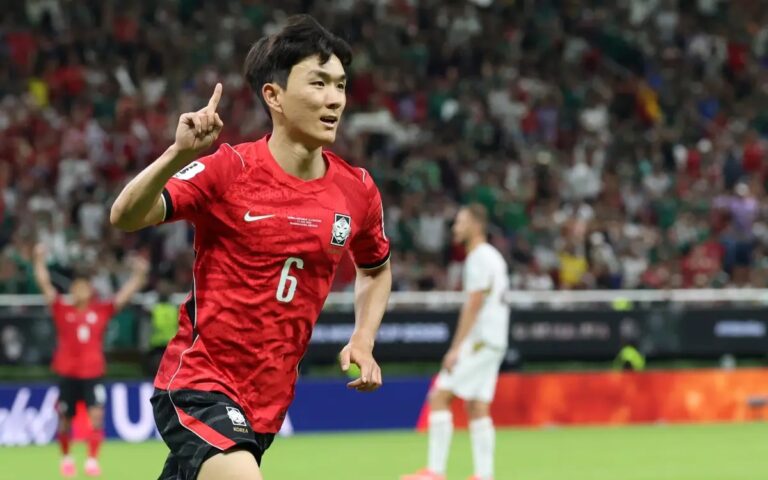 Camisa 10 da Coreia do Sul exibe fé ao comemorar vitória na Copa