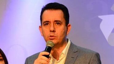 Paulo Serra abandona candidatura ao governo de SP e muda para deputado
