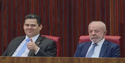 Conflito entre Alcolumbre e Planalto paralisa votação da PEC 6x1