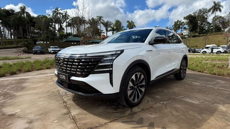 Changan CS75 chega ao Brasil com motor flex e tecnologia premium