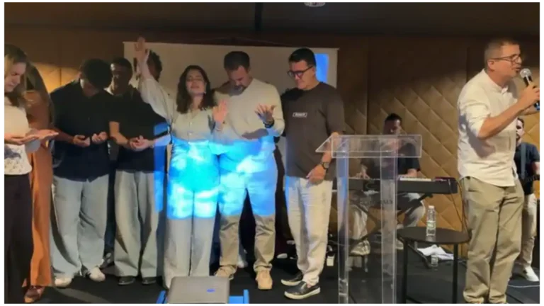 Ana Paula Manzo inaugura templo da Igreja Diante do Trono em Portugal