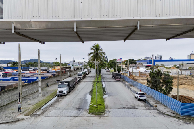 Portos do Paraná investe R$ 15,72 milhões em pavimentação de Paranaguá