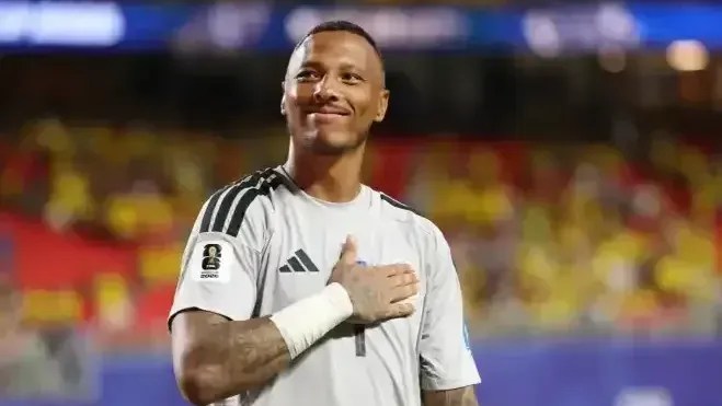 Goleiro de Curaçao conquista 1 milhão de seguidores após desempenho na Copa
