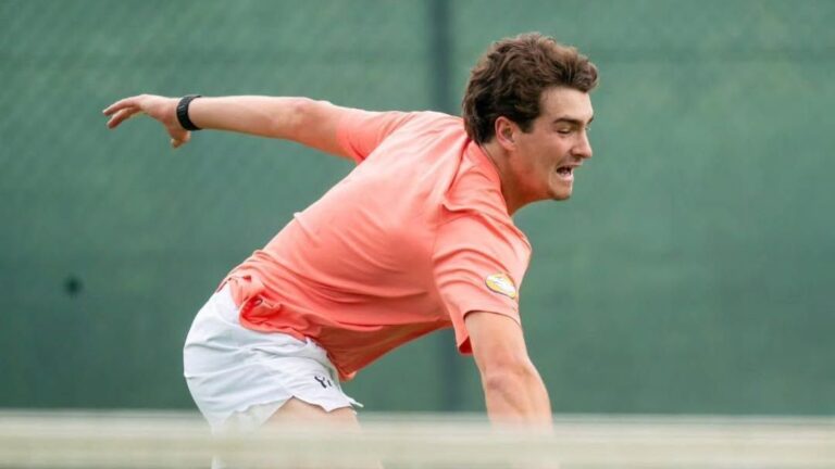 João Fonseca avança em Wimbledon após vitória contra Bautista Agut