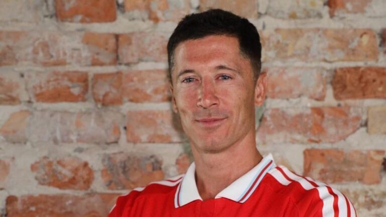 Lewandowski assina com clube da MLS e se une a craques