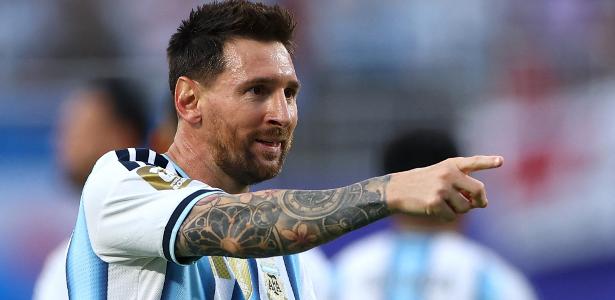 Messi relativiza marca em Copas e homenageia Ronaldo Fenômeno