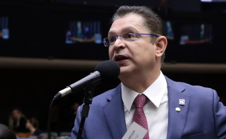 Sóstenes Cavalcante reage a ordem do TSE que derrubou vídeo sobre PT