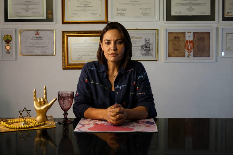 Michelle critica Flávio e recebe apoio de aliados nas redes