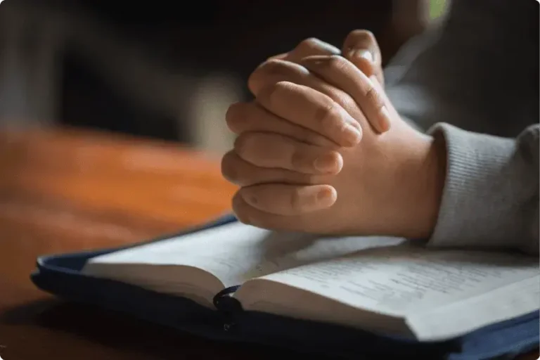 Perseverar na fé em tempos difíceis: dicas essenciais