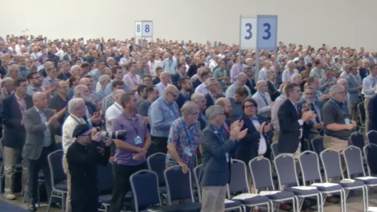 Igreja Presbiteriana rejeita ordenação de diaconisas