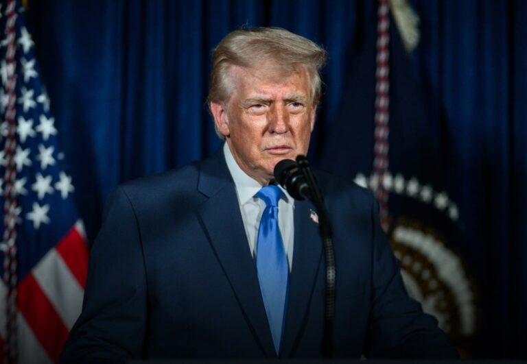 Trump critica comunismo em conferência cristã
