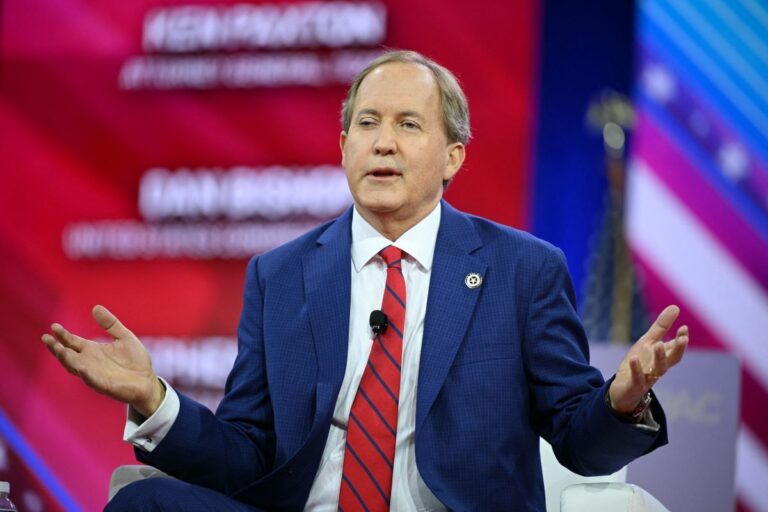 Ken Paxton atribui a Deus vitória em batalhas legais