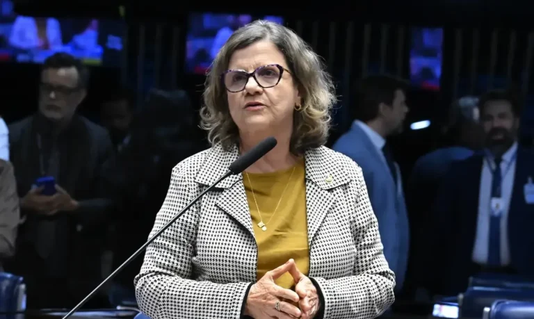 Teresa Leitão assume liderança do governo no Senado