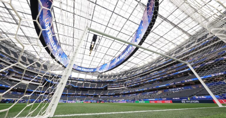 Bélgica enfrenta Irã neste domingo na segunda rodada da Copa