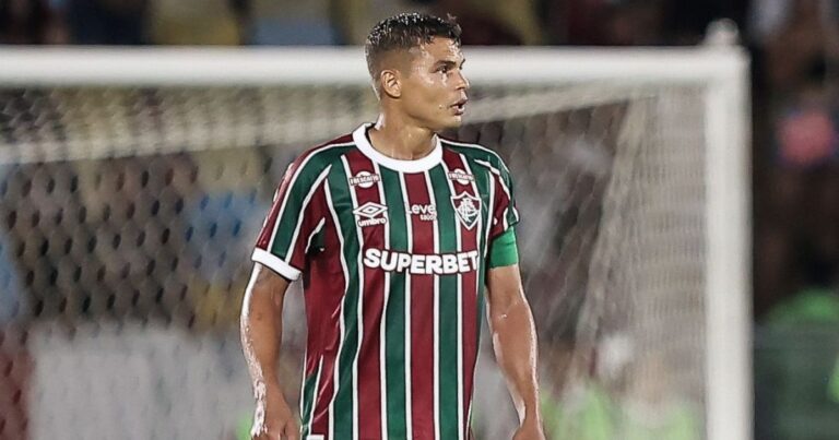 Thiago Silva retorna ao Fluminense após seis meses