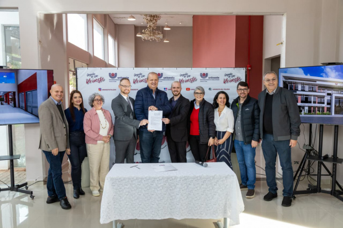 Unioeste firma primeiro contrato de licença de patente com empresa
