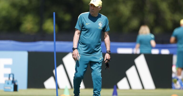 Ancelotti indica opções para substituir Paquetá na oitava de final