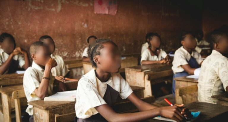 Sequestro de estudantes em escola na Nigéria deixa mortes
