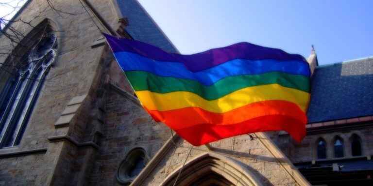 Igreja Presbiteriana dos EUA aprova tratamentos de mudança de gênero