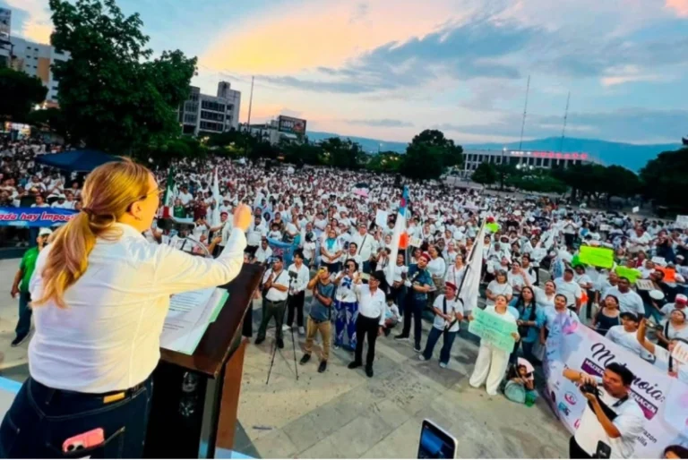 Evangélicos marcham em Chiapas contra lei de ideologia de gênero