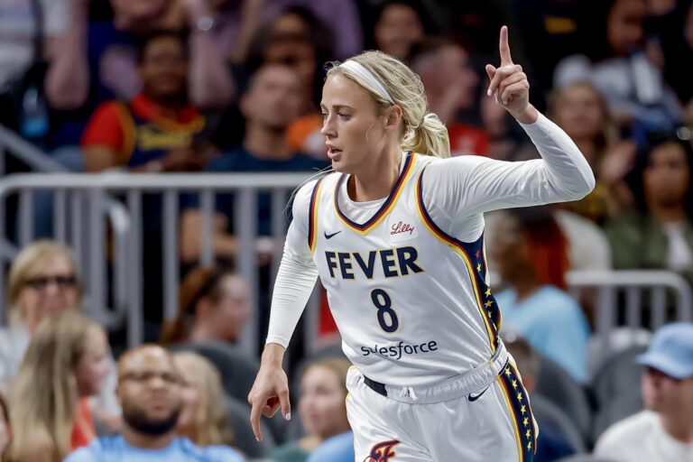 Jogadora da WNBA critica presença de atletas trans em ligas femininas