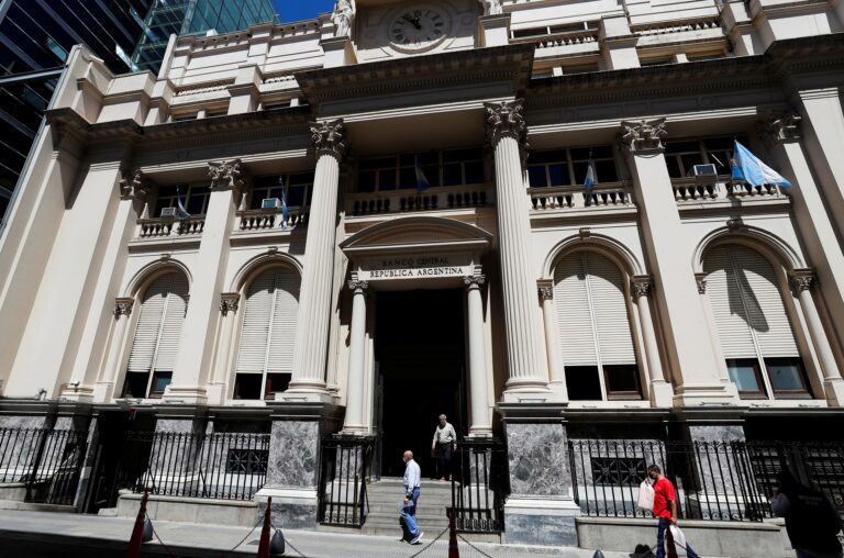 Milei critica BC argentino e propõe reforma do mandato