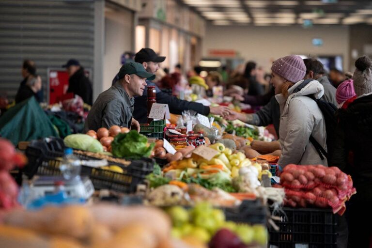 Preços mundiais de alimentos caem pelo segundo mês seguido