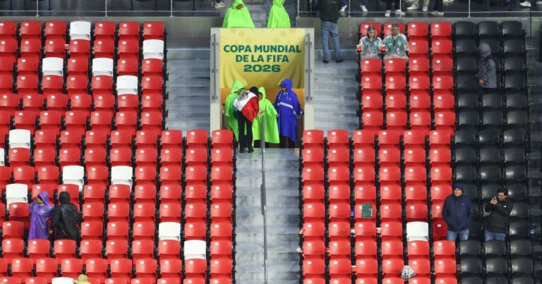 Má qualidade do tempo suspende novo jogo na Copa do Mundo