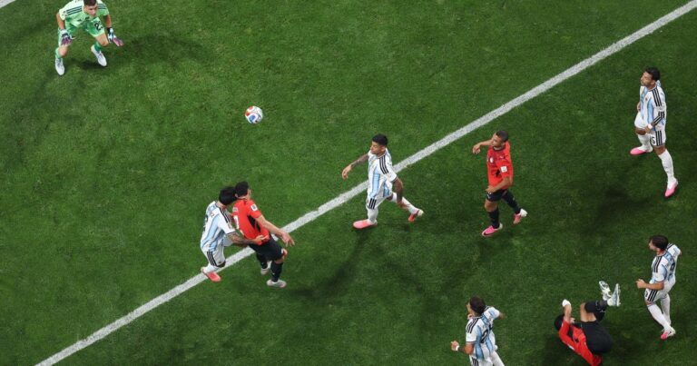 Egito aciona FIFA e pede afastamento de arbitragem após queda