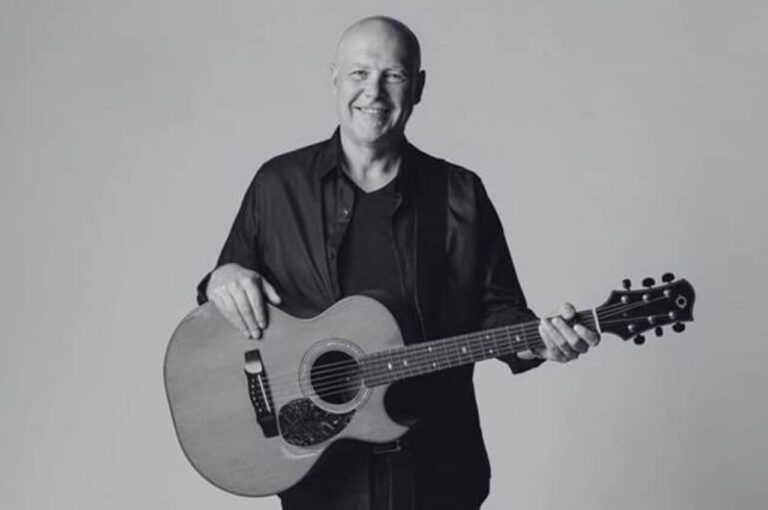 Morre Brian Doerksen, ícone da adoração contemporânea