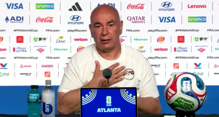 Técnico do Egito se irrita com bandeira de Israel após eliminação